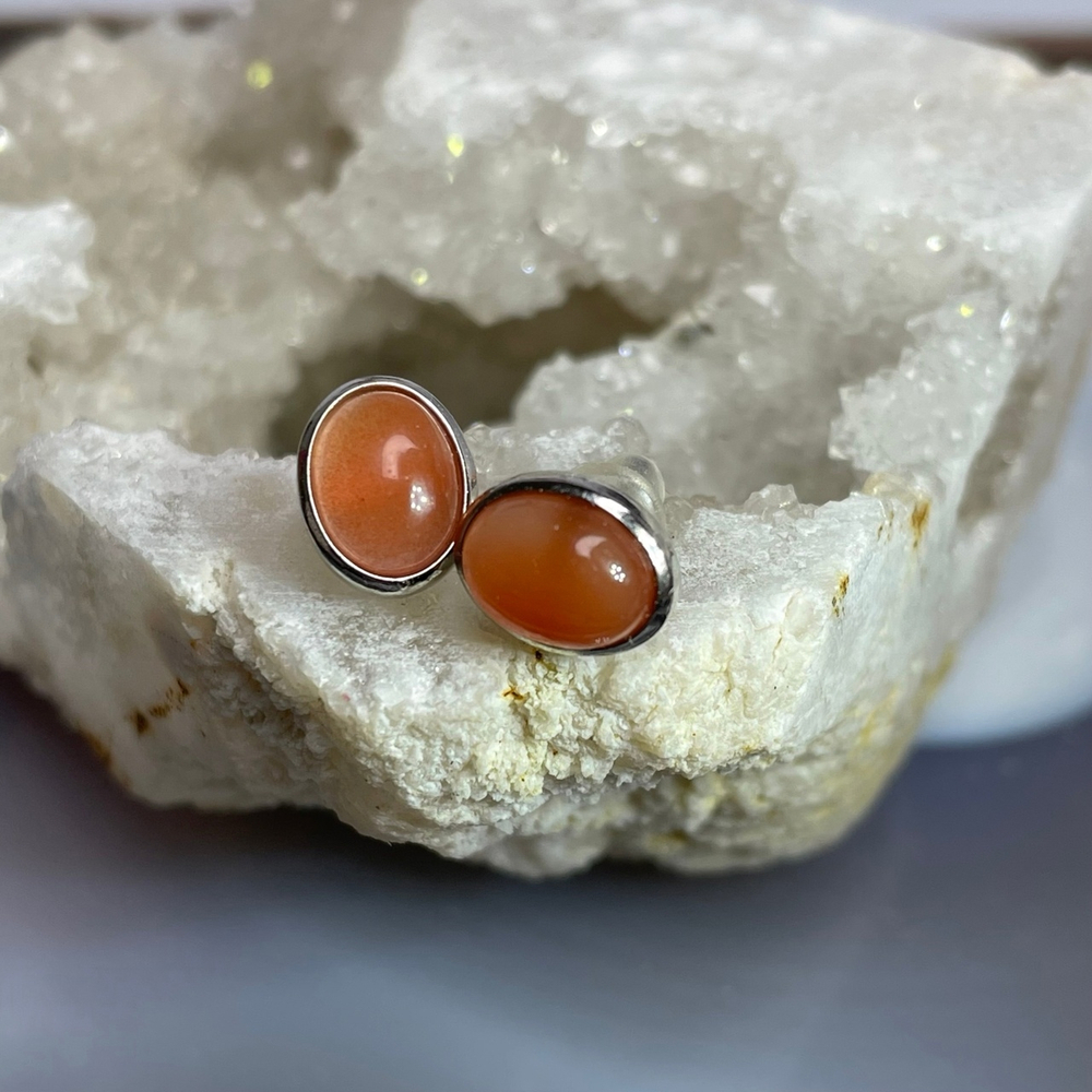 25363 *Агат Ботсвана серьги пусеты 7,5*9,5мм покр. серебро