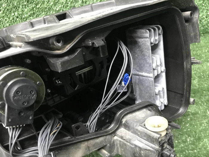 Фара правая Audi Q7 2 (2015-2019) LED