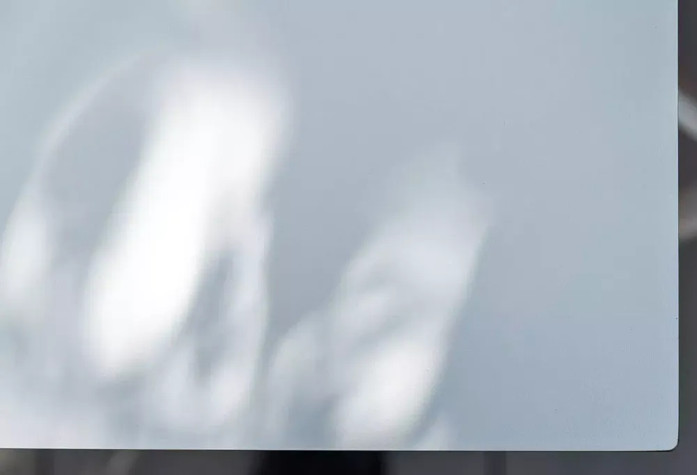 "Малага" обеденная группа на 6 персон со стульями "Марсель", каркас белый, роуп светло-серый