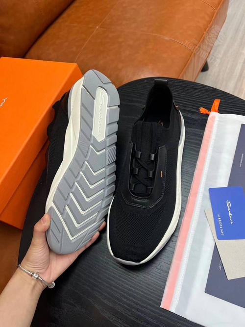 Кроссовки Santoni