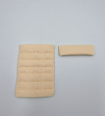 Застёжка для бюстгальтера на 3 крючка бежевая 57 мм × 80 мм (Pantone 13-1010 TPX)