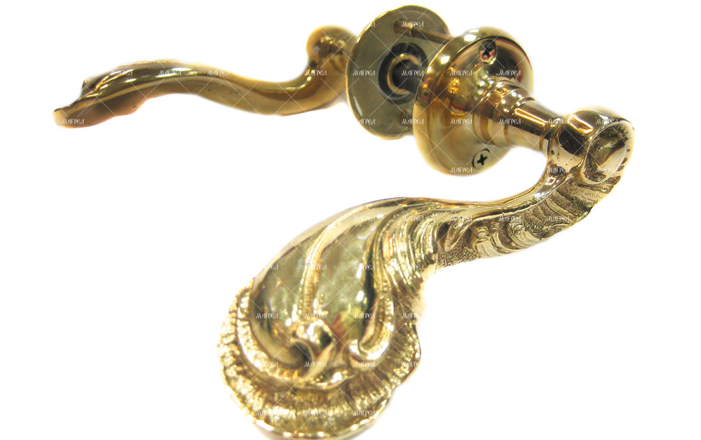 Ручка латунная дверная нажимная Дворцовая