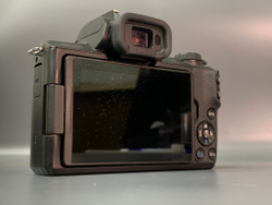Canon EOS M50