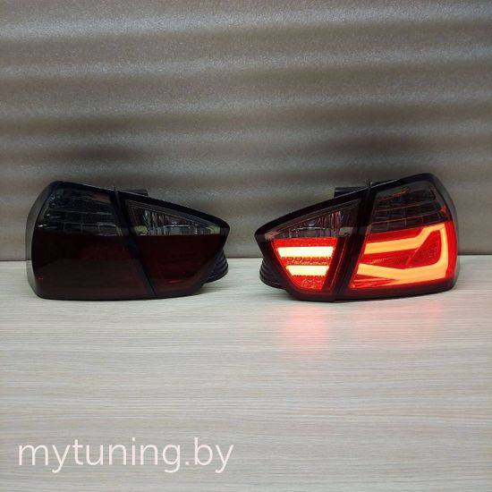 Задние фонари для BMW 3 E90 (05-08) LED Red Smoke