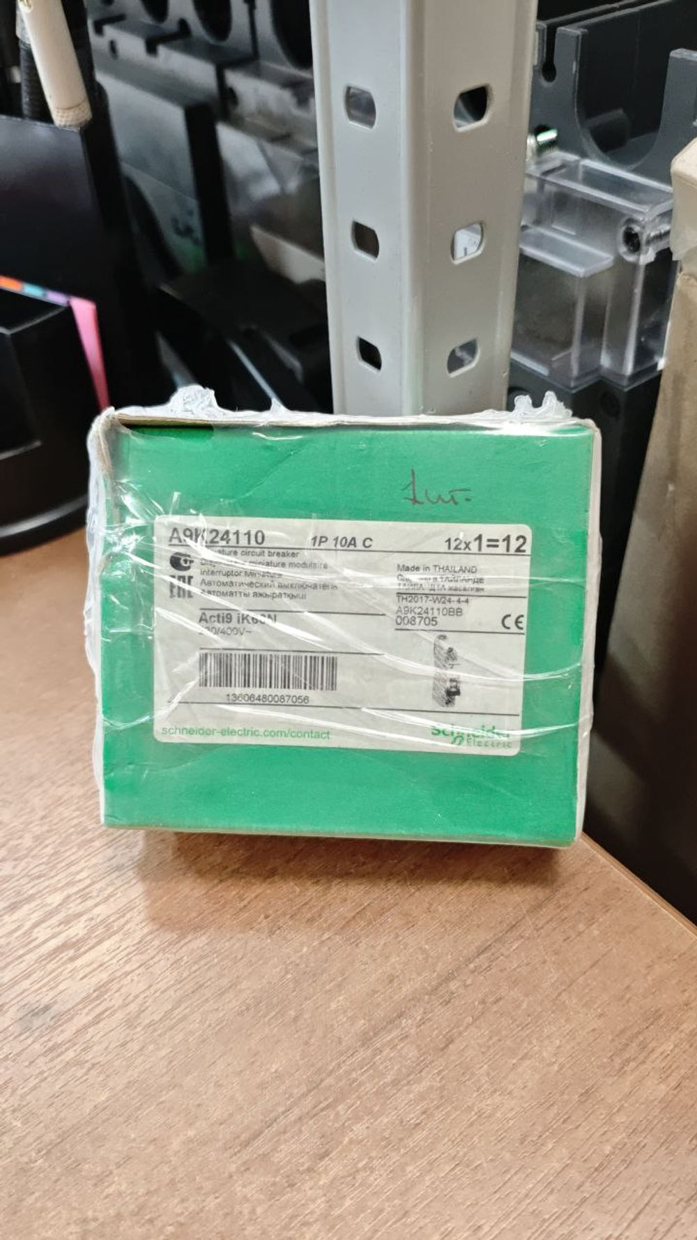 Автоматический выключатель Schneider Electric Acti 9 iK60N 1П 10A 6кА C (автомат электрический) A9K24110