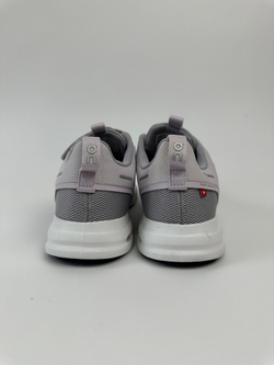 Кроссовки ON