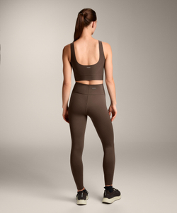 Oysho Спортивный бюстгальтер средней поддержки Perfect-adapt с чашками, темно-коричневый