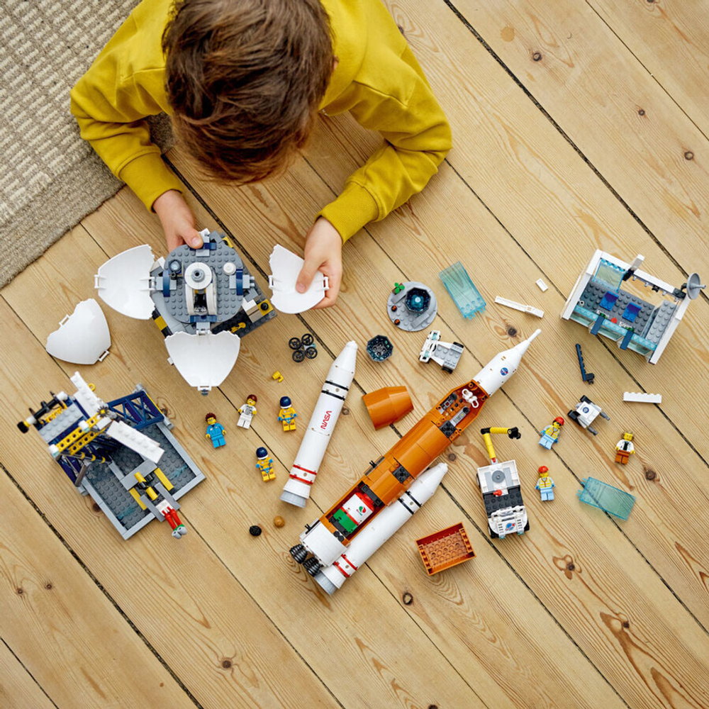 Конструктор LEGO City 60351 Космодром