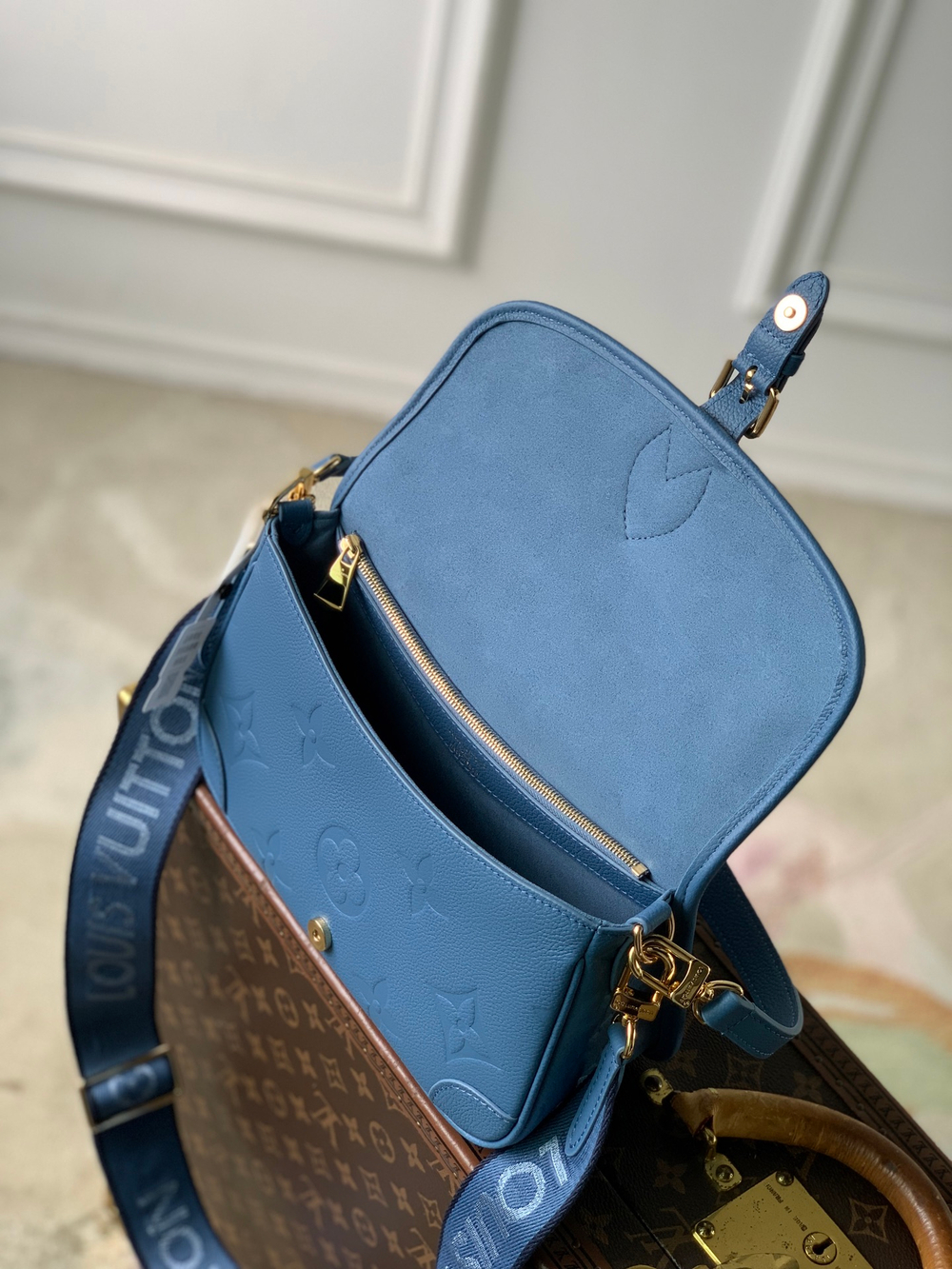 Louis Vuitton Diane