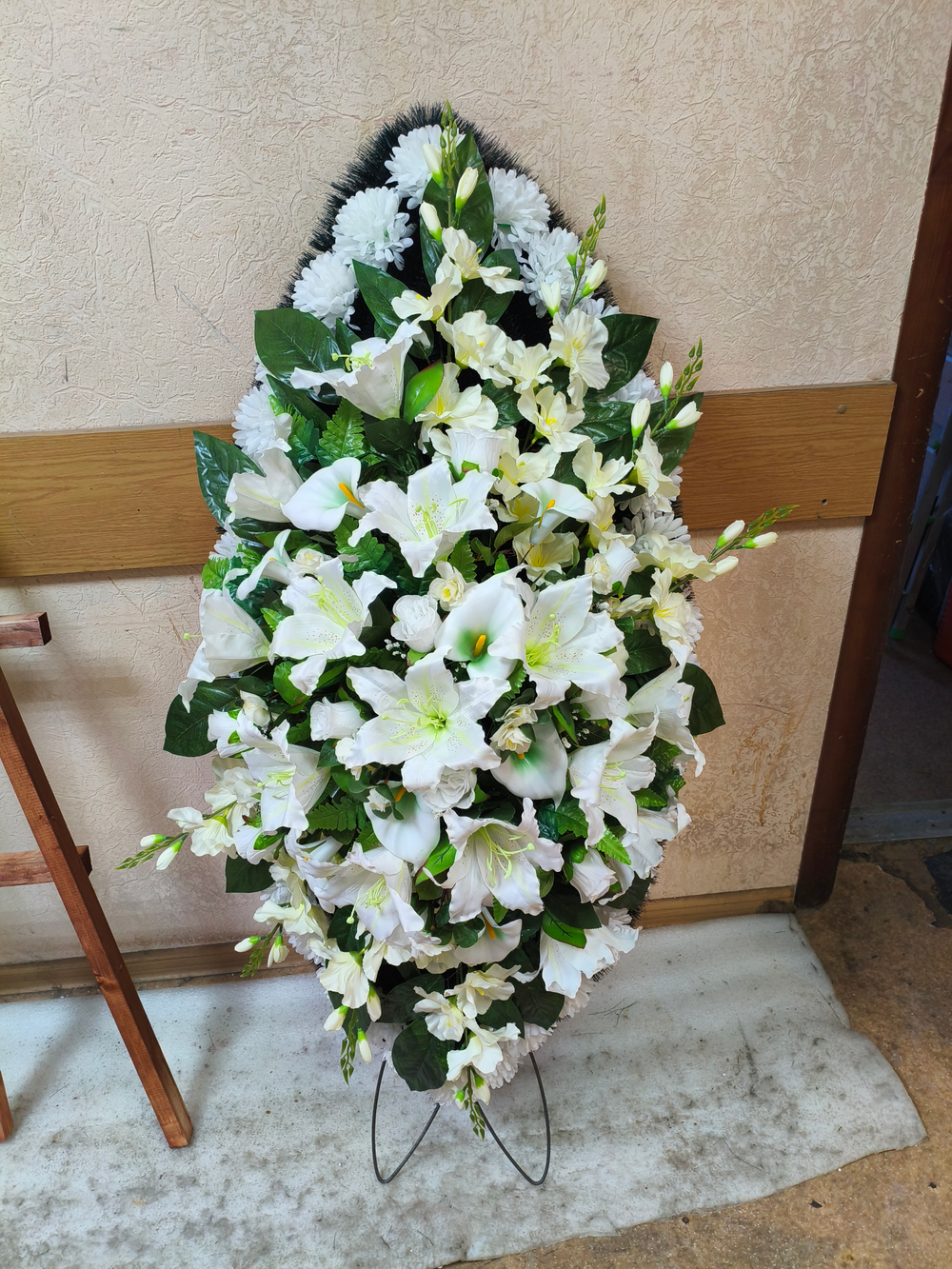 Ритуальный венок «Элитный №64» (140 см.)