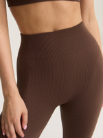 Бесшовные легинсы с высокой посадкой в рубчик