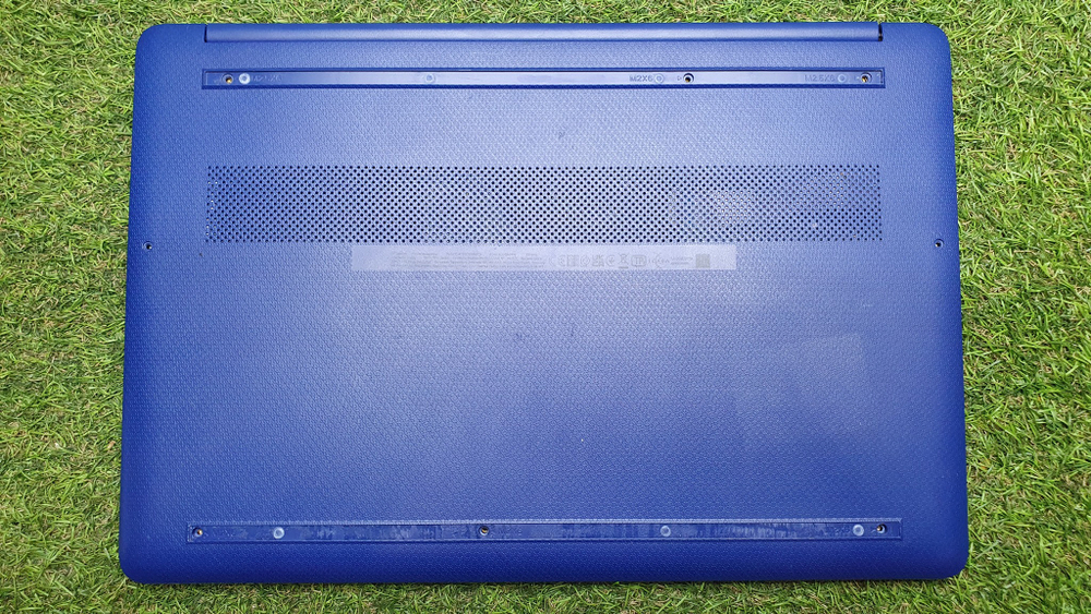 Ноутбук HP AMD/4Gb/FHD