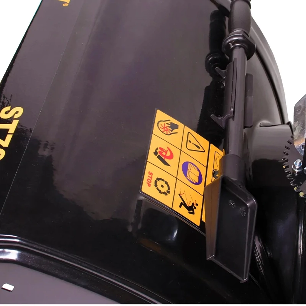 CHAMPION ST761E снегоуборщик бензиновый 7 л.с, ковш 61 см, выброс 8 м, 6 вперед/2 назад