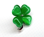 Брошка "Четырехлистный клевер".  Символ удачи. Оберег от сглаза. Цвет зеленый. Серебро