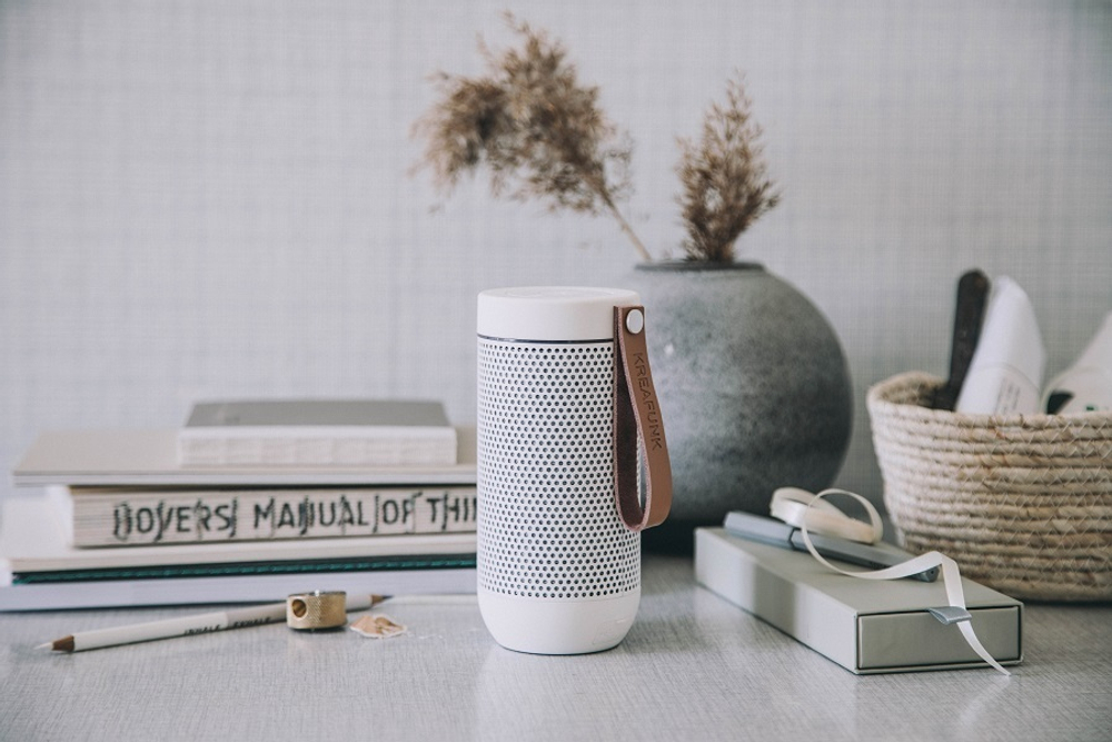 Колонка беспроводная с ремешком afunk, белая