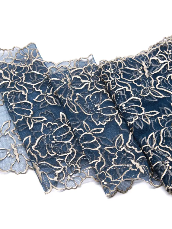 05-108 Вышивка на эл. сетке 18 см, синий/золото