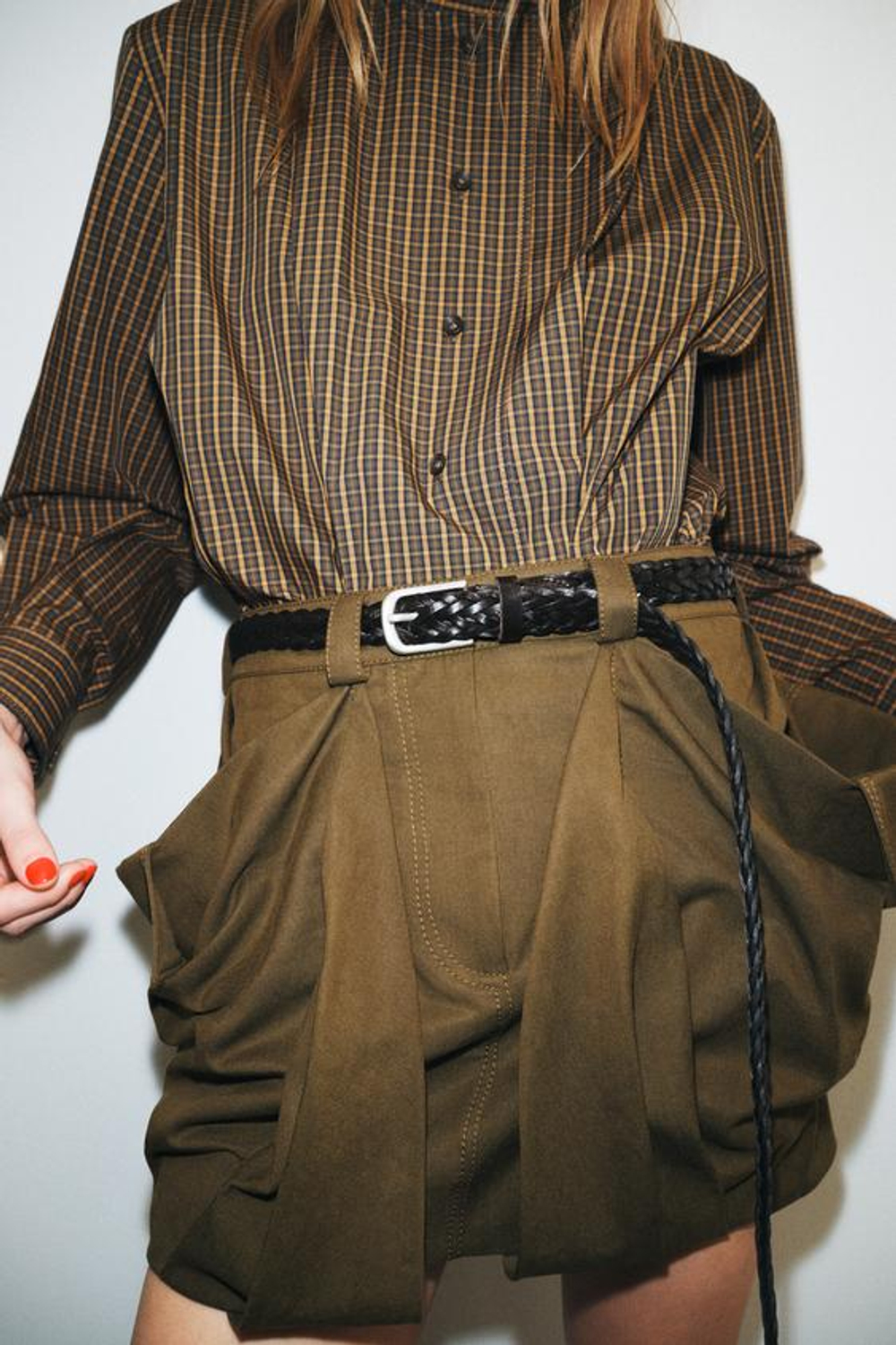 ZARA КОРОТКАЯ ЮБКА КАРГО — ZW COLLECTION, ХАКИ