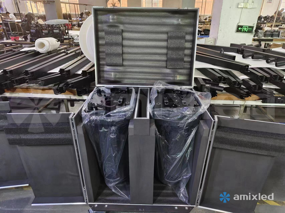 Кейс для больших световых приборов с откидной крышкой