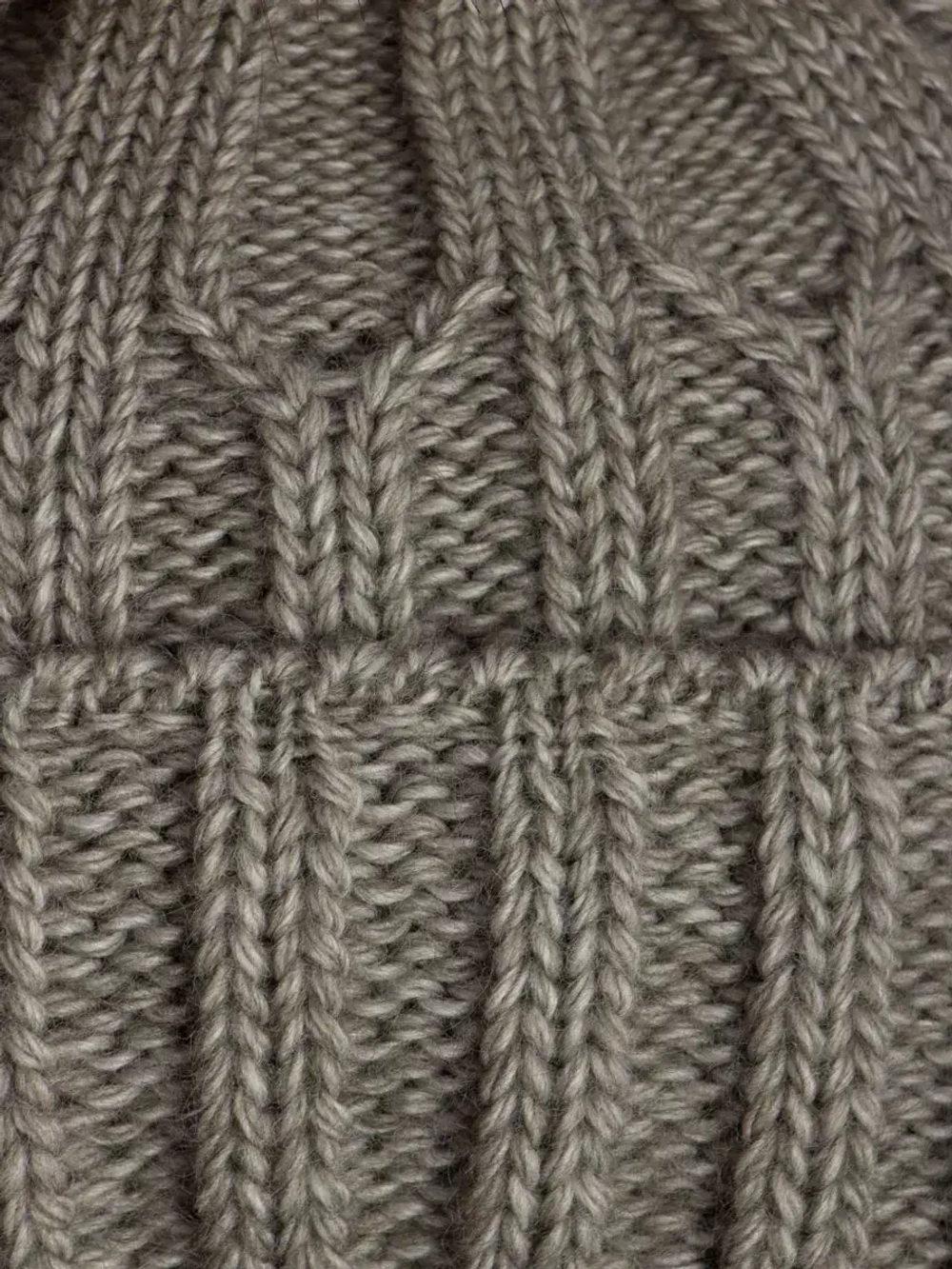 Шапка зимняя детская на завязках и снуд