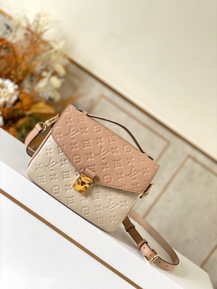 Louis Vuitton Pochette Metis
