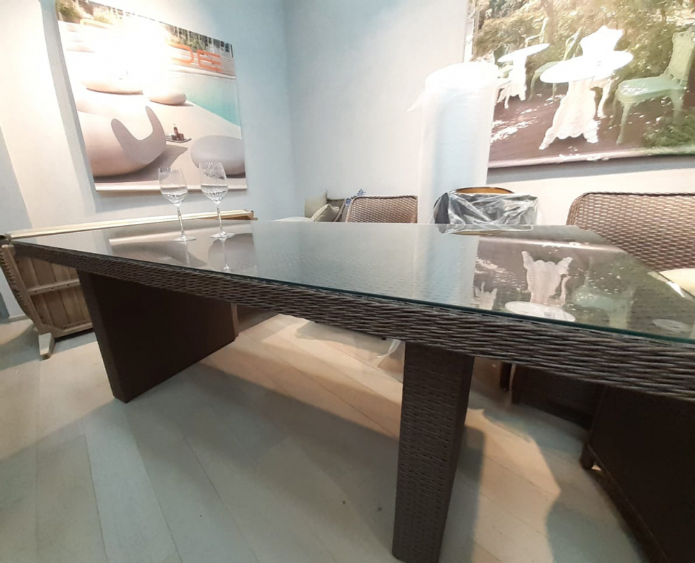 Стол плетеный обеденный Barcelona