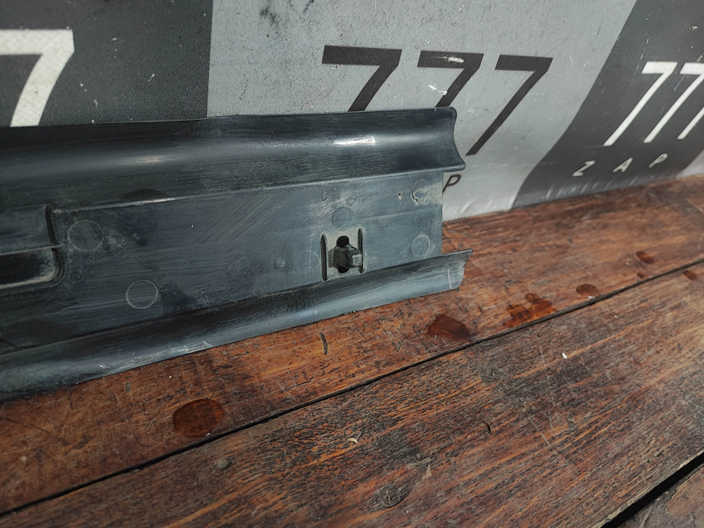 Дефлектор радиатора Toyota Camry XV70, RAV4 XA50 Б/У Оригинал 1659225010