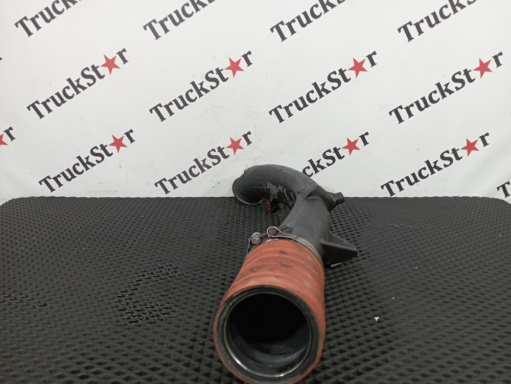 Патрубок интеркулера