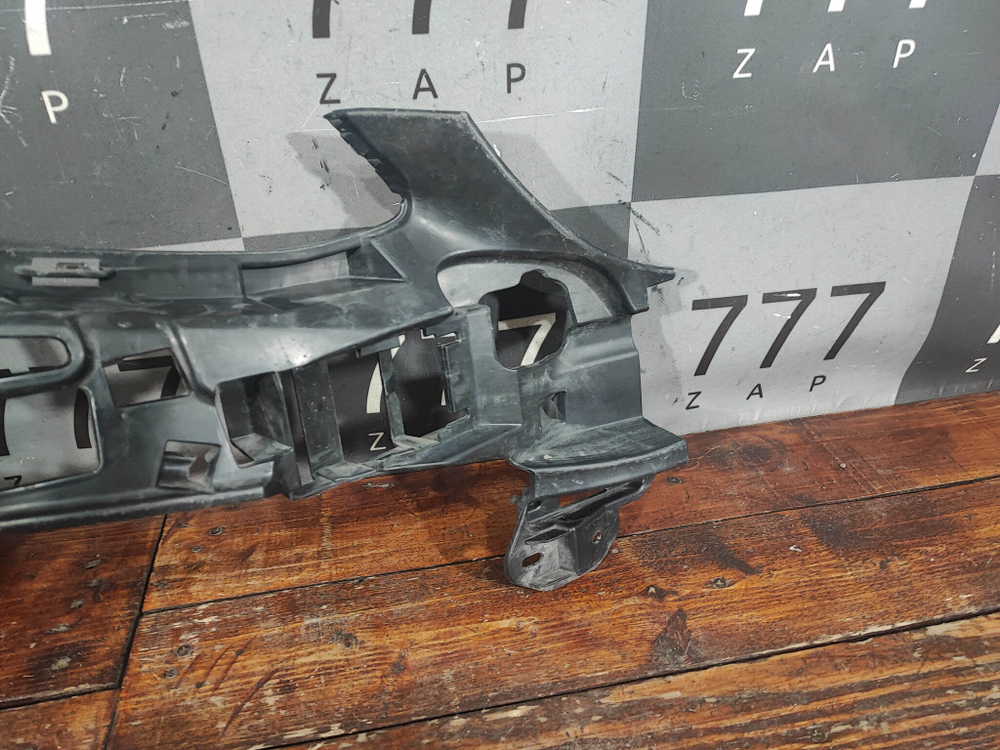 Кронштейн переднего бампера Mercedes C (W205) 14-18 Б/У Оригинал A2058853265