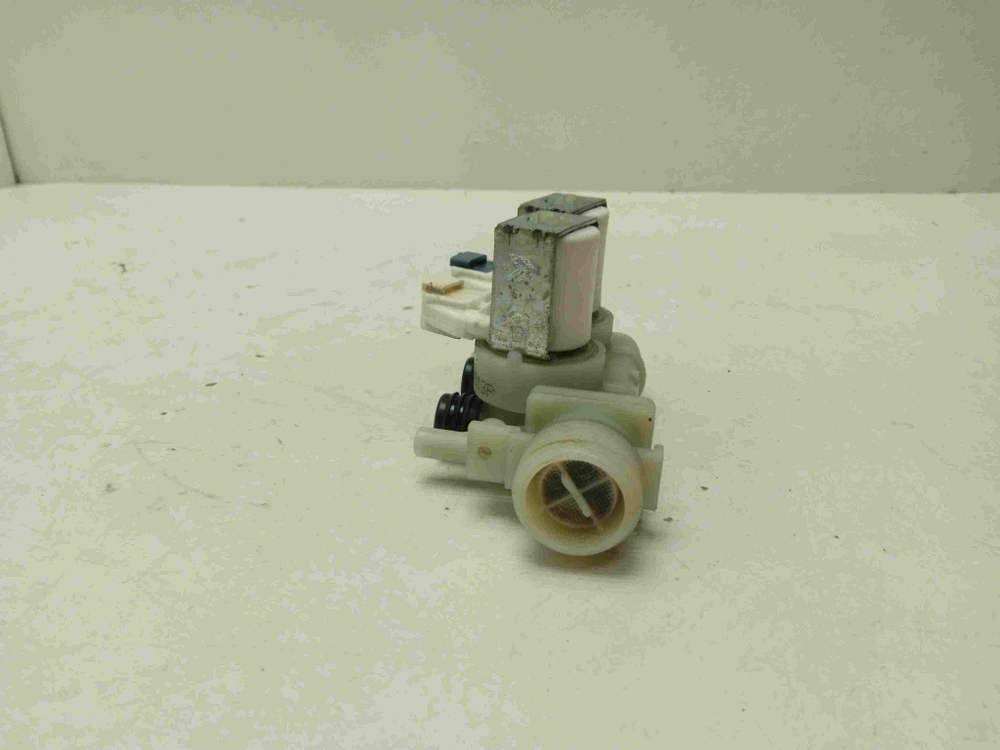 WMSG7105 кт214 Клапан подачи воды для стиральной машины Hotpoint-Ariston WMSG7105 б/у