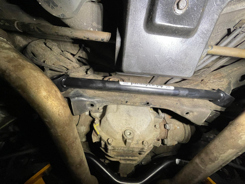 Усилитель жесткости задний нижний с зади Infiniti EX, Infiniti G 4 и Infiniti M (Y50) (ПОД ЗАКАЗ)