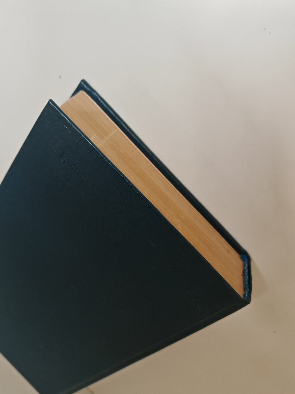 Тень. В автомобиле под утро. Обнажённая с ружьём: Романы