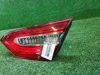 Фонарь правый внут Toyota Camry xv70 17-нв галоген