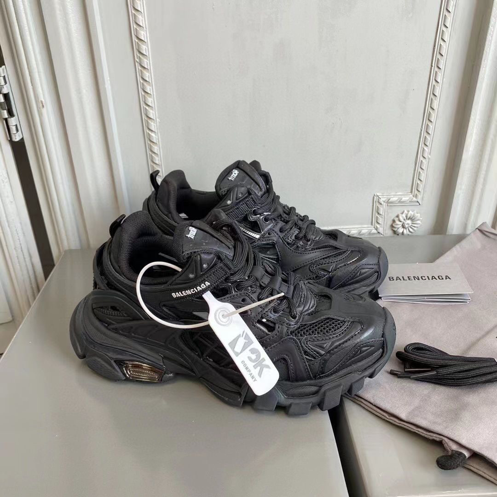 Кроссовки Balenciaga
