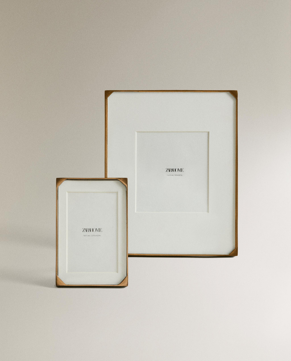 Zara Home Фоторамка из стекла, цвет коричневый, 15 см