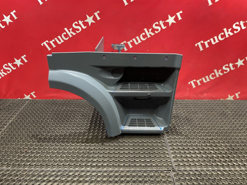 Корпус подножек правый