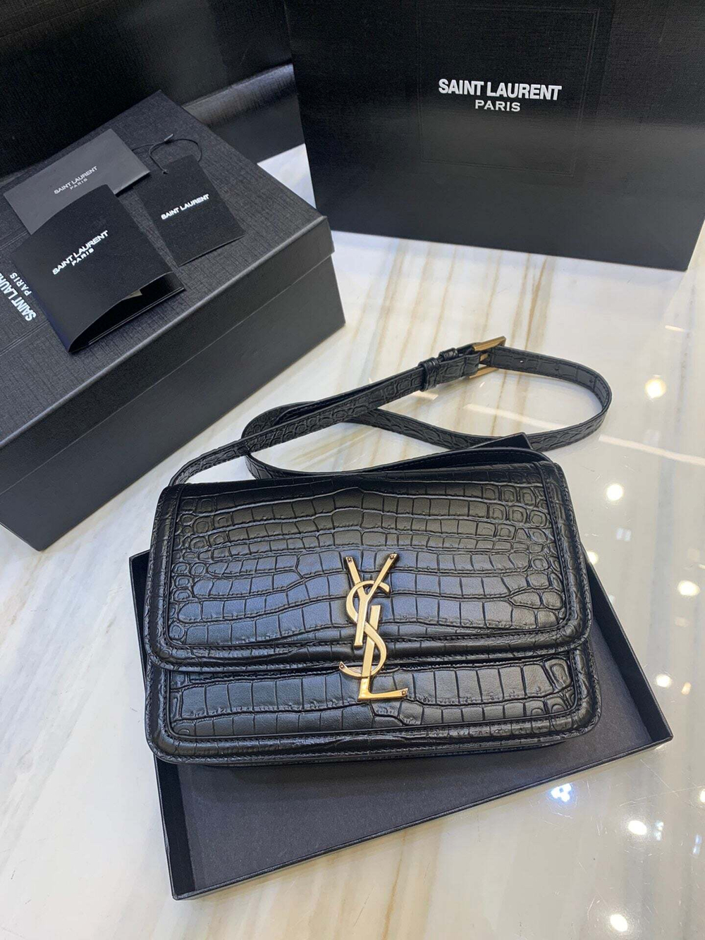 Yves Saint Laurent Lock 23 cm