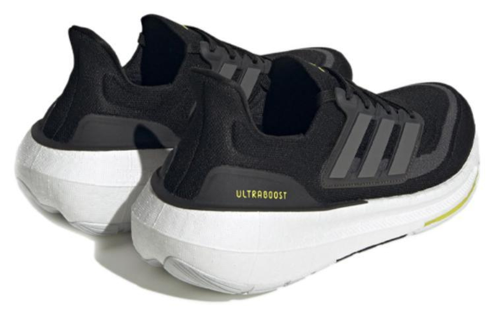 Кроссовки Adidas Ultraboost Light