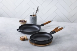 Le Creuset Сковорода чугунная 26см, черная матовая