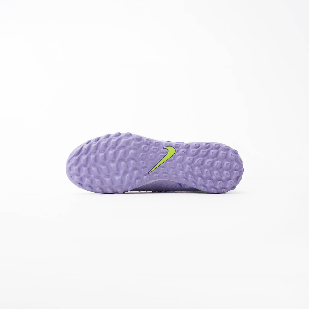 TF / Nike Phantom Luna Elite / United