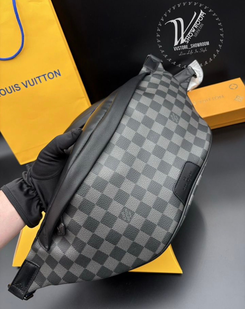 Сумка Louis Vuitton Discovery Damier серая