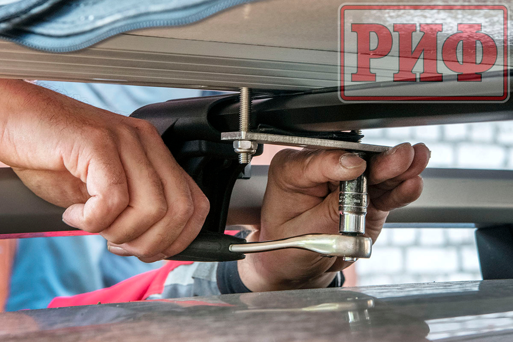 Палатка на крышу автомобиля РИФ Soft RT02-120, тент песочный, 120х240х115 см