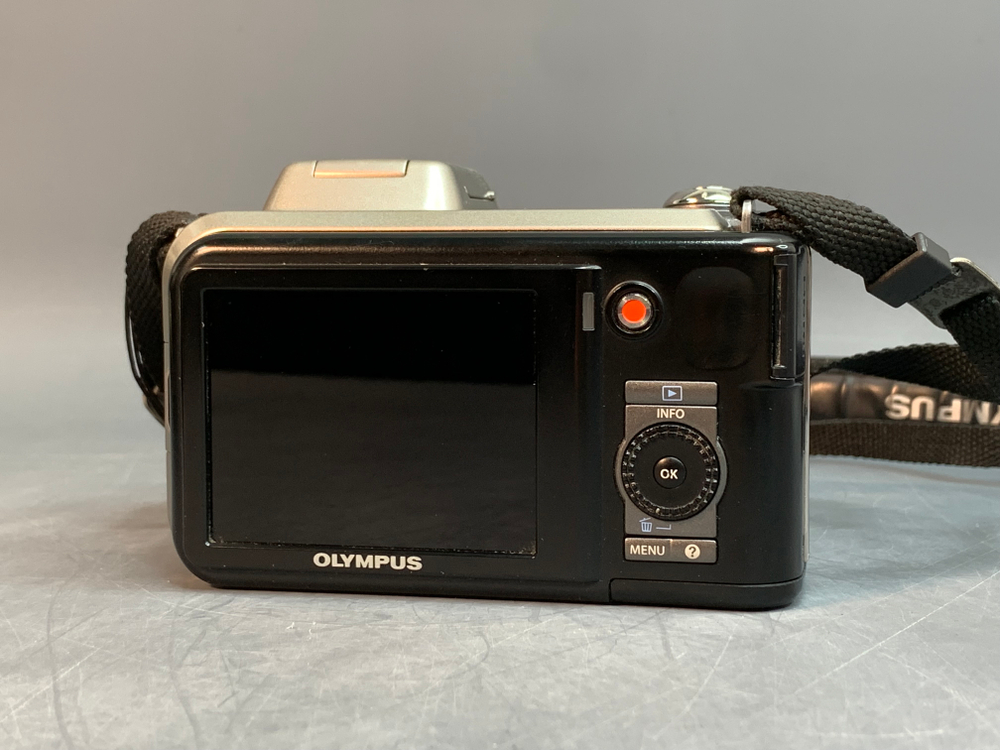 Olympus SP-600 UZ