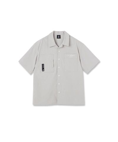 Рубашка с короткими рукавами и 2 карманами с логотипом