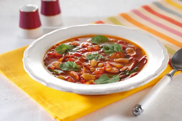 Испанский суп с белой фасолью