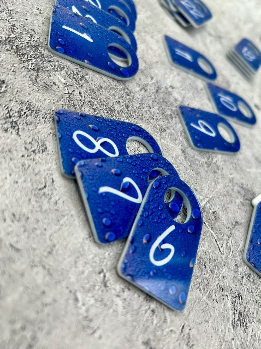 Номерки для гардероба акрил 3х5 см