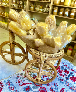 Букет из сотового меда , 180-230 гр, Алтайский край, урожай 2025г.