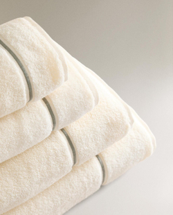 Zara Home - Банное полотенце с вышитым бордюром, бежевый, 90х150 см