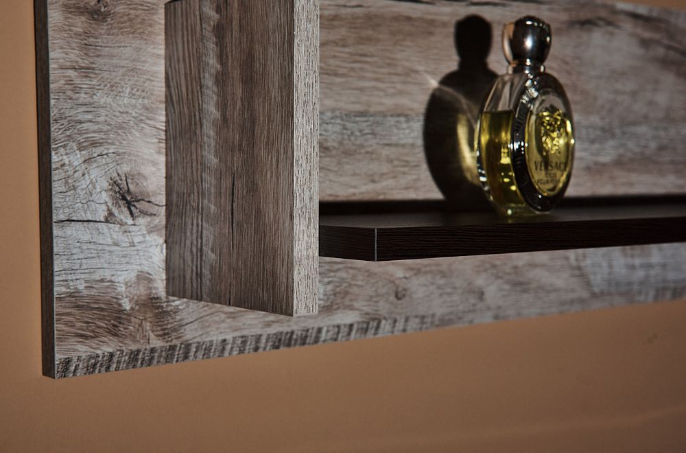 Хилтон Полка навесная