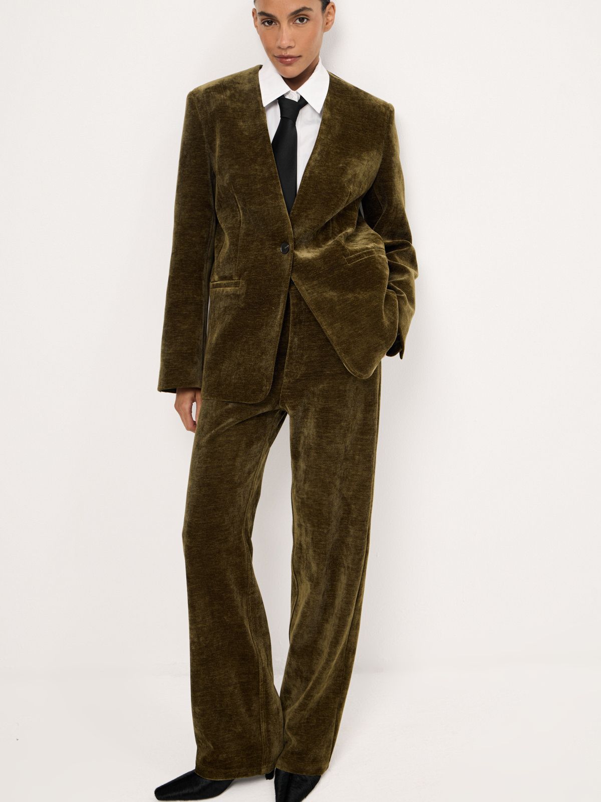 Прямые брюки из вельвета Intense Olive