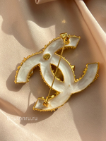 Брошь Шан. лимонное золото жемчуг крупные стразы